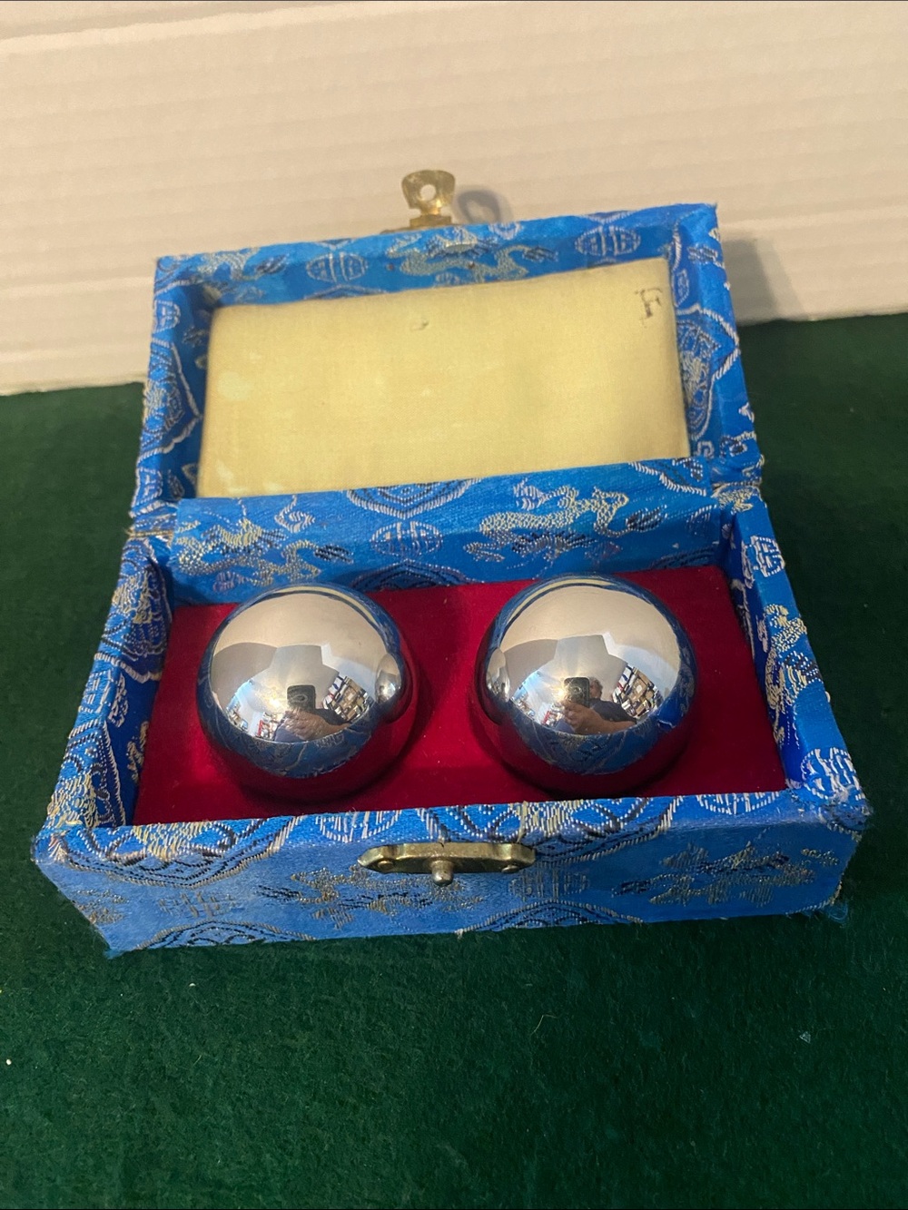 Vintage Musical Stress Relief Chiming Balls ( C12)